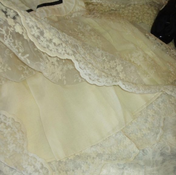 Victorian style Goth dress - Picture 4 of 8